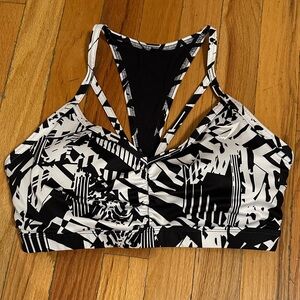 Gymshark Black and White Women's Sports Bra